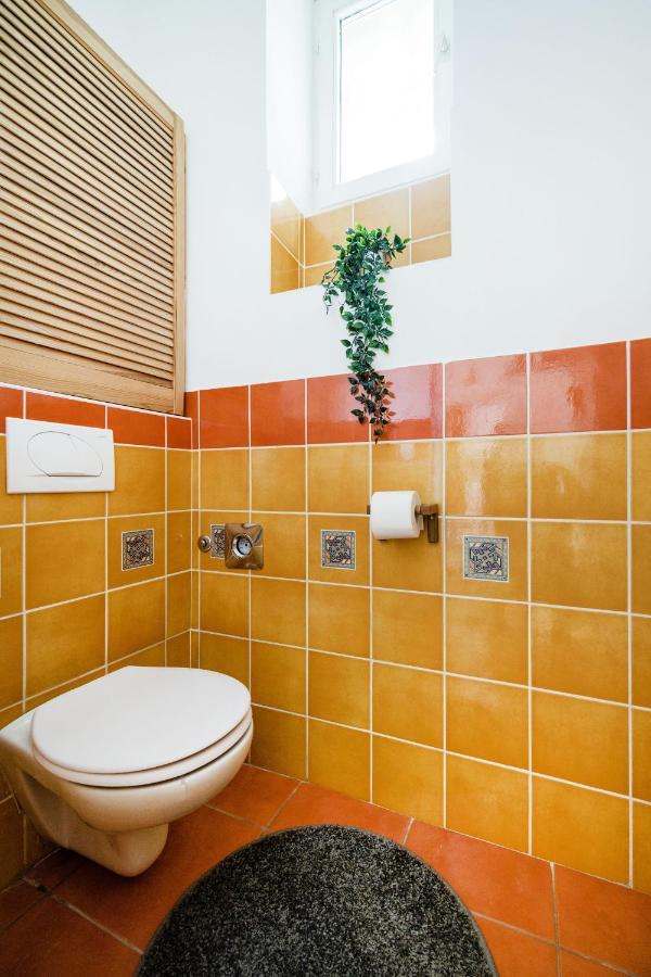 Lavender Apartment Budapest Eksteriør billede