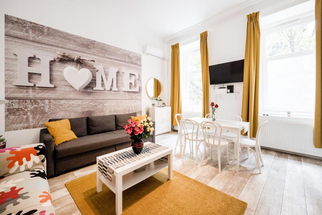 Lavender Apartment Budapest Eksteriør billede